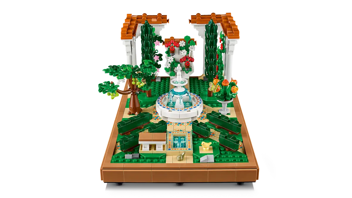 LEGO® Icons Fountain Garden (10359)