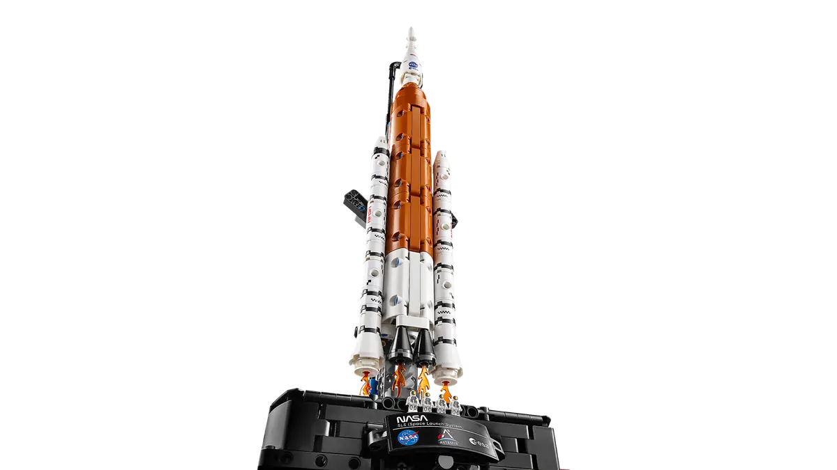LEGO® Technic™ NASA Artemis Space Launch System Rocket (42221)