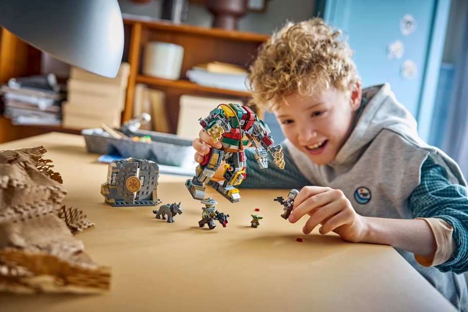 LEGO® Star Wars™ Hutt Palace Sentry Droid Showdown (75451)