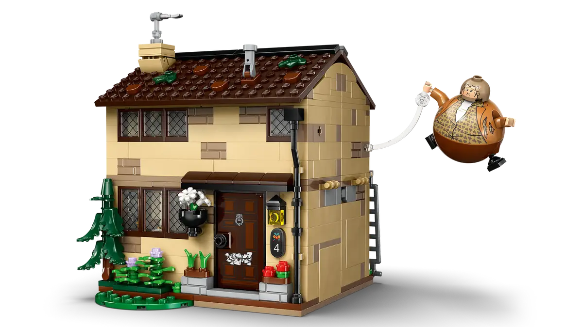 LEGO® Harry Potter™ Privet Drive: Aunt Marge's Visit (76451)