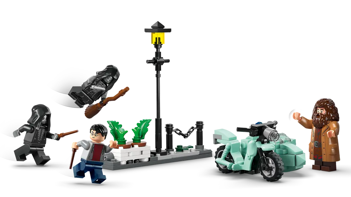 LEGO® Harry Potter™ Hagrid & Harry's Privet Drive Escape (76459)