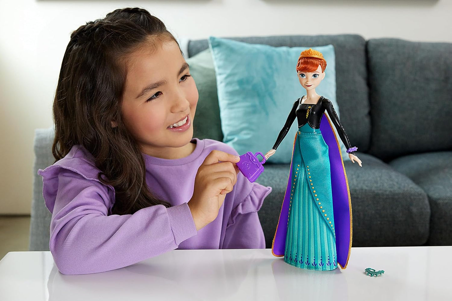 Disney Princess Frozen Spin & Reveal Anna Fashion Doll & Accessories With 11 Surprises*