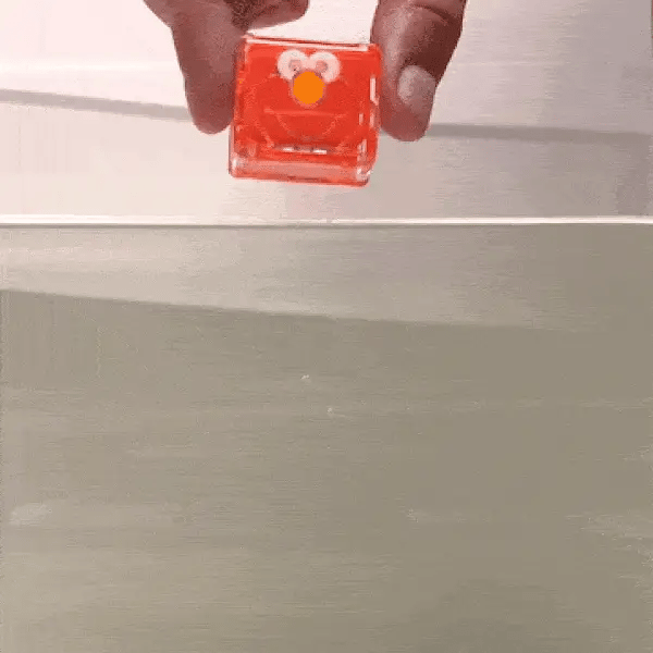 Glo Pals x SS Elmo Light Up Cubes Red