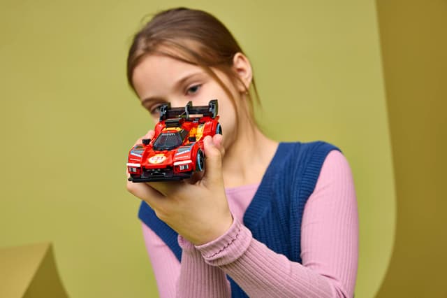 LEGO® Speed Champions Ferrari 499P (77261)