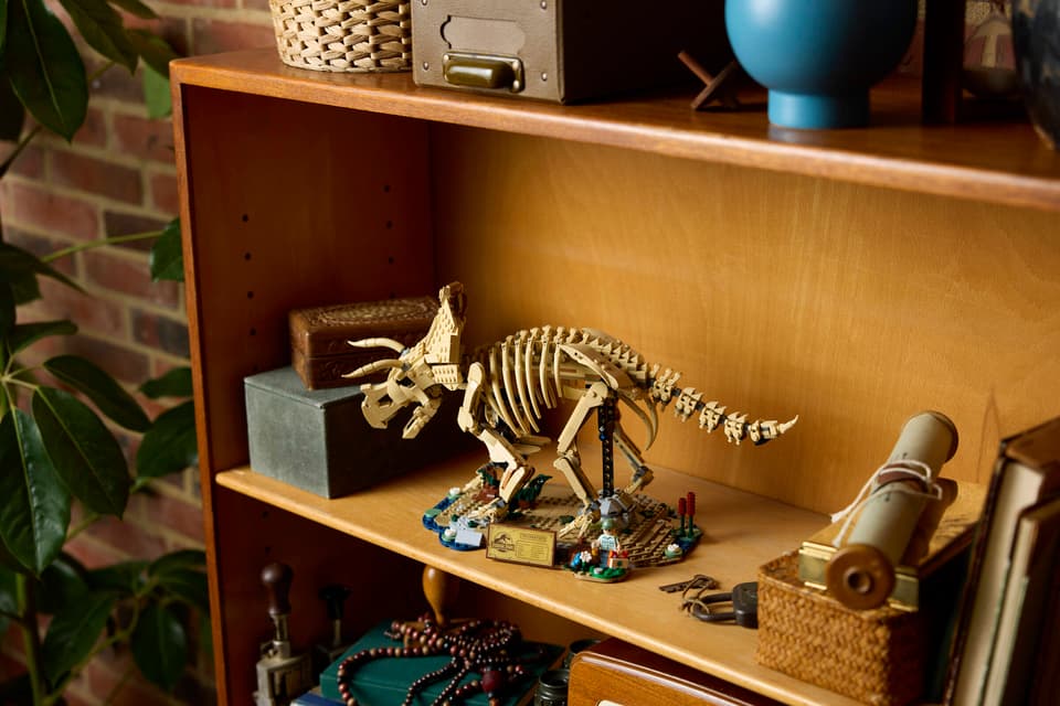 LEGO® Jurassic World Dinosaur Fossils: Triceratops (77985)