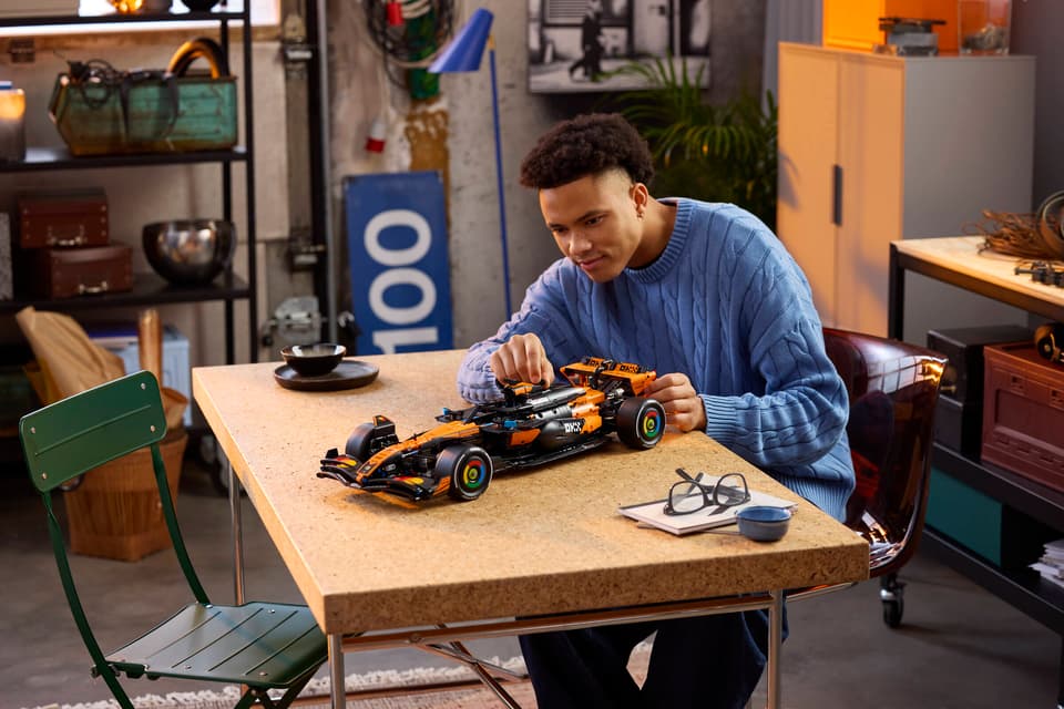 LEGO® Technic™ McLaren MCL39 F1® Car (42228)