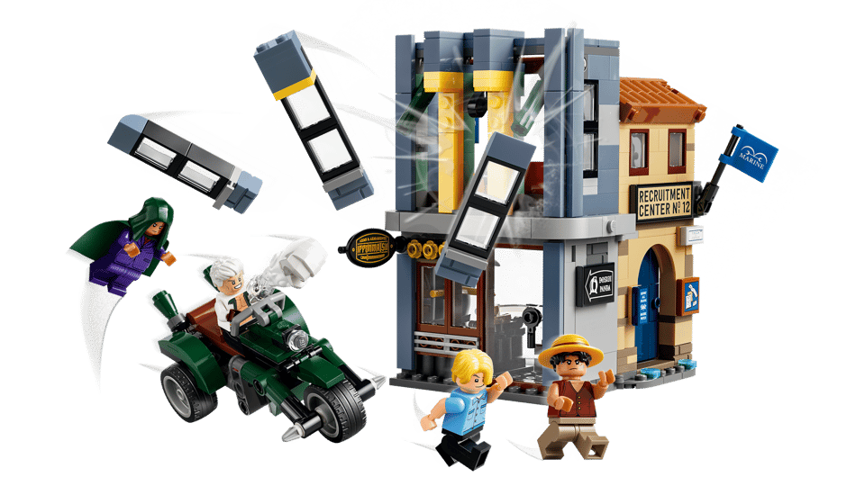 LEGO® One Piece Showdown with Captain Smoker (75642)