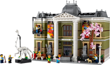 LEGO® Icons Natural History Museum (10326)