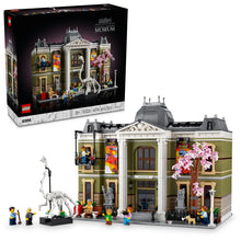 LEGO® Icons Natural History Museum (10326)