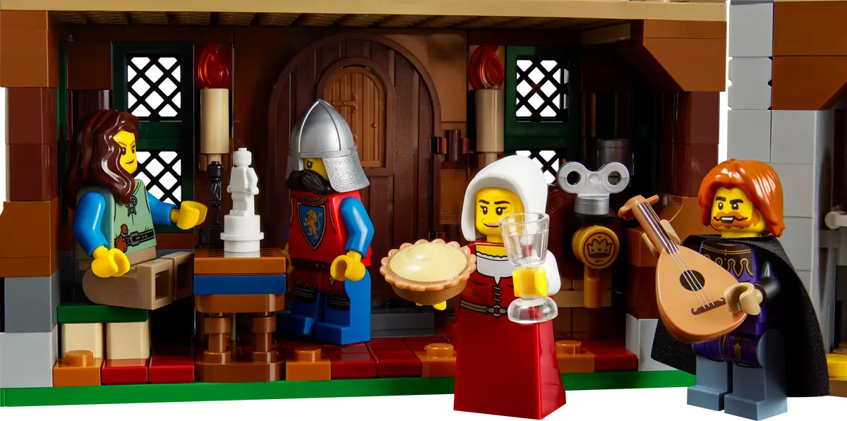 LEGO® Icons Medieval Town Square (10332)