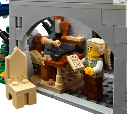 LEGO® Icons Medieval Town Square (10332)