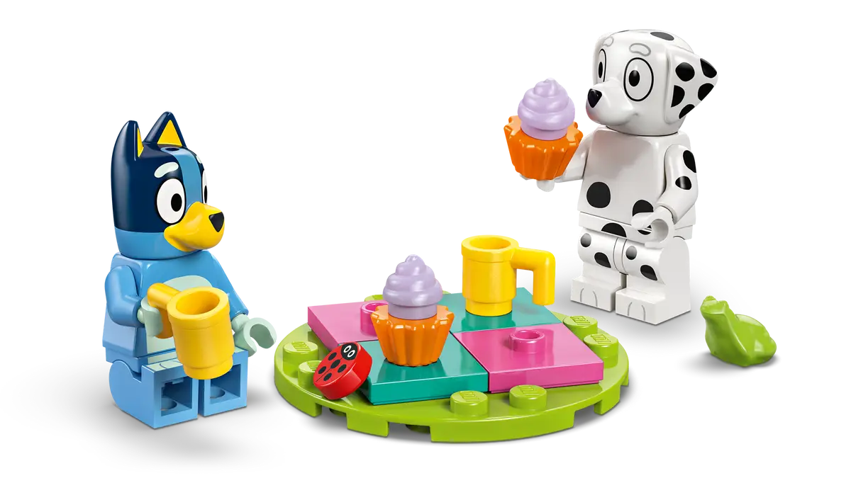 LEGO® Bluey Playground Fun with Bluey and Chloe (11201)