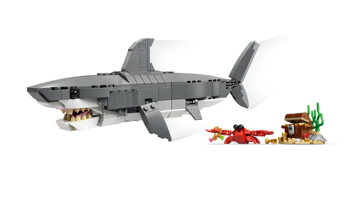 LEGO® Creator 3in1 Fierce Shark with a Treasure Chest (31381)