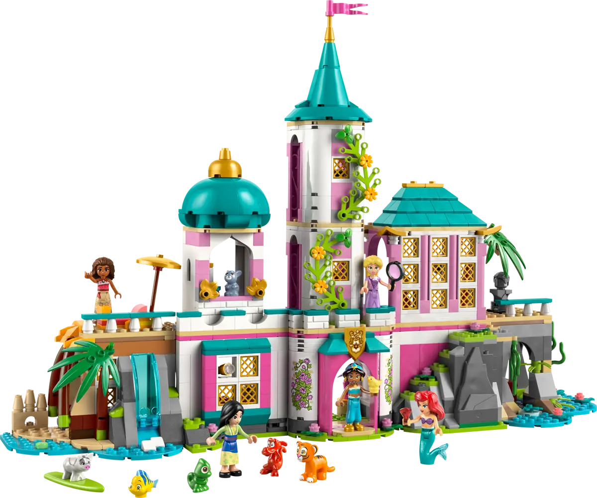 LEGO® Disney Princess Castle & Royal Pets (43267)