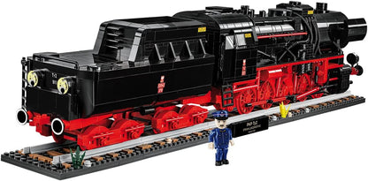 DRB Class 52 Steam Locomotive & Railway Semaphone Executive Edition