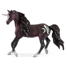 Moon Unicorn, Stallion