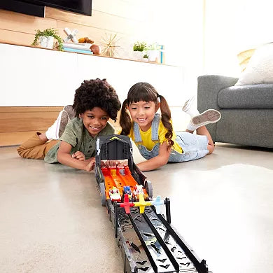 Hot Wheels Racerverse Batman Track Set
