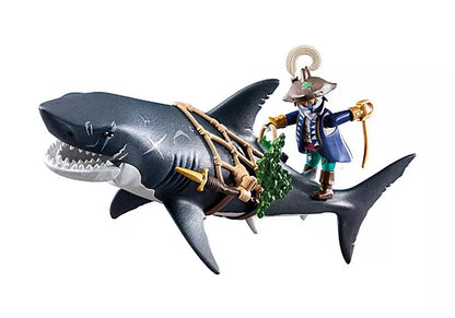 Giant Shark with Pirate (PM-71793)