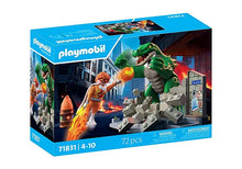 Hero Battle Against Giant Lizard (PM-71831)