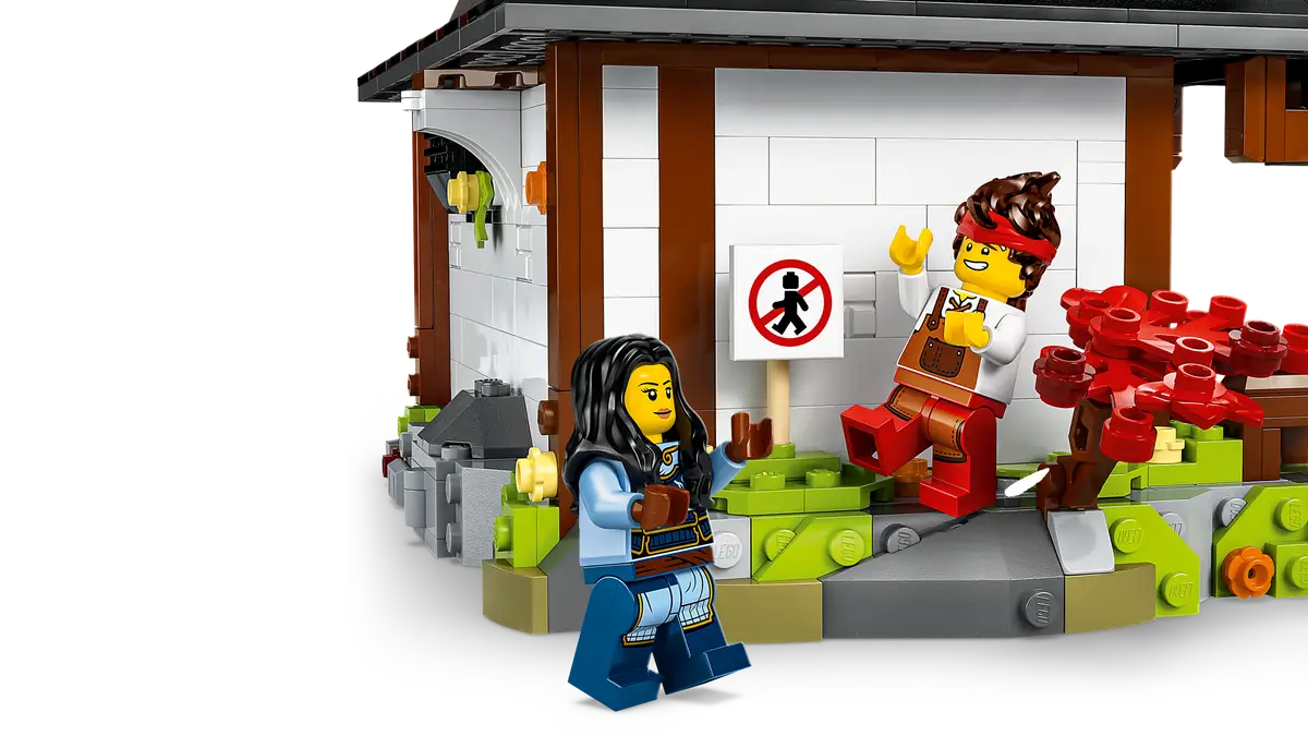 LEGO® NINJAGO® Four Weapons Blacksmith 15th Anniversary (71858)