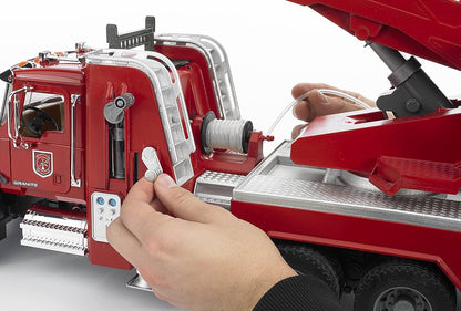 Bruder 02821 MACK Granite Fire Engine w/ Water Pump and Light & Sound 24.12.12