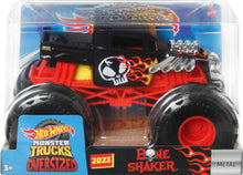 Hot Wheels Mt 1:24 Bone Shaker