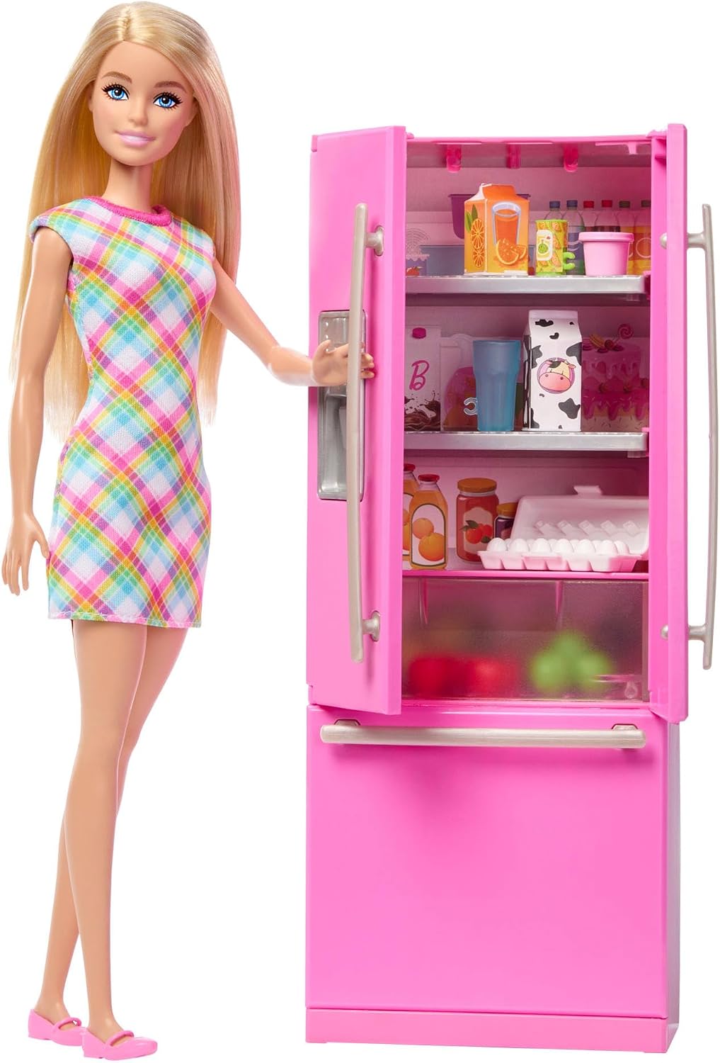 Barbie Doll And Kitchen Buildup