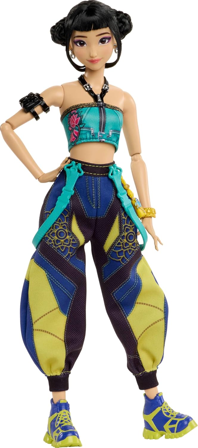 KPop Demon Hunter  Fashion Doll - Zoey