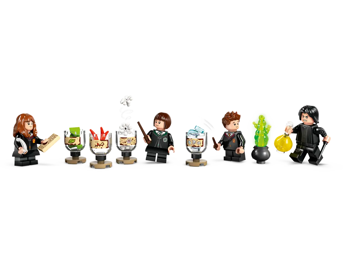 LEGO® Harry Potter™ Hogwarts  Castle: Potions Class (76431)