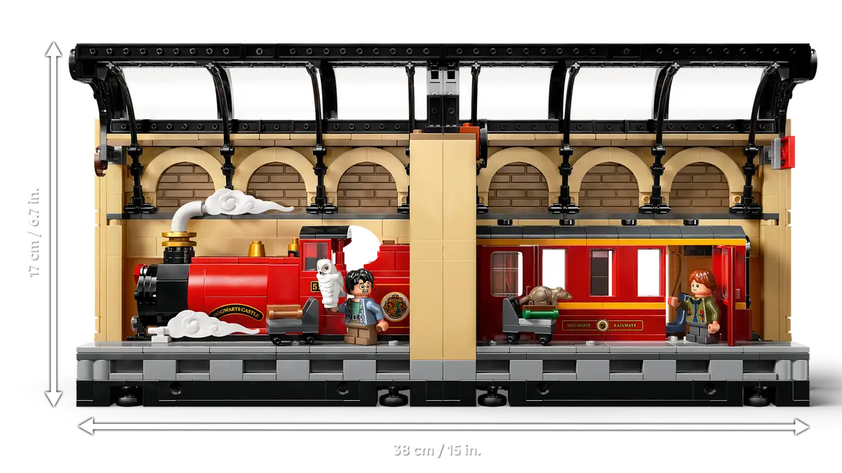 LEGO® Harry Potter™ Book Nook: Hogwarts Express (76450)