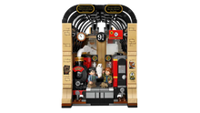 LEGO® Harry Potter™ Book Nook: Hogwarts Express (76450)