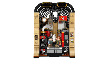 LEGO® Harry Potter™ Book Nook: Hogwarts Express (76450)