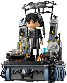 Wednesday Addams Figure (76780)