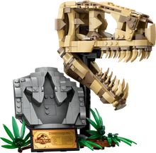LEGO® Jurassic World Dinosaur Fossils: T. rex Skull (76964)