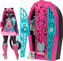 Monster High Skulltimate Secrets Catty Noir (Wave 6)