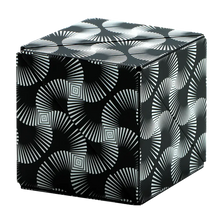 Shashibo - Black & White