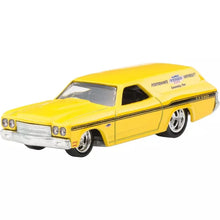 Hot Wheels 1970 Chevelle SS Wagon 2/5