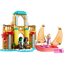 LEGO_Wicked_Glinda_Elphaba__Nessarose_at_Shiz_University_75681