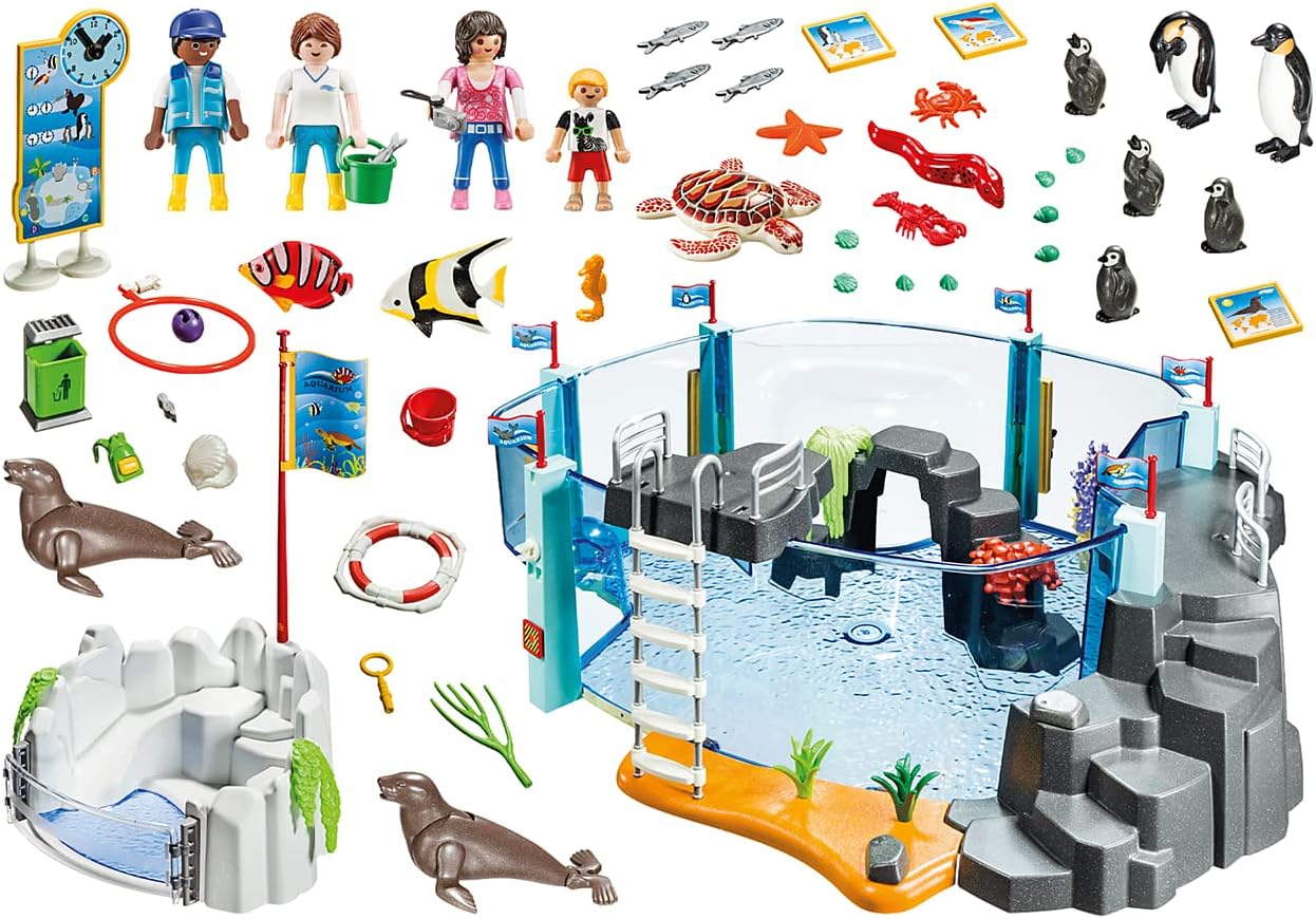 Day at the Aquarium (PM-70537)