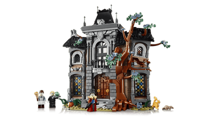 LEGO® Icons Mayor Manor (11383)