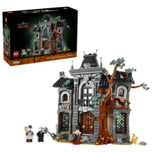 LEGO® Icons Mayor Manor (11383)