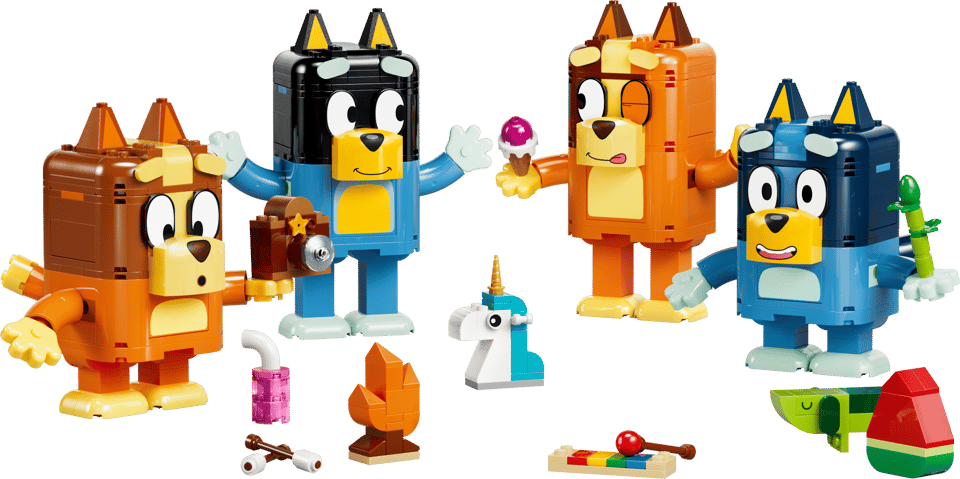 LEGO® Bluey Brick-Built Bluey Family (11217)