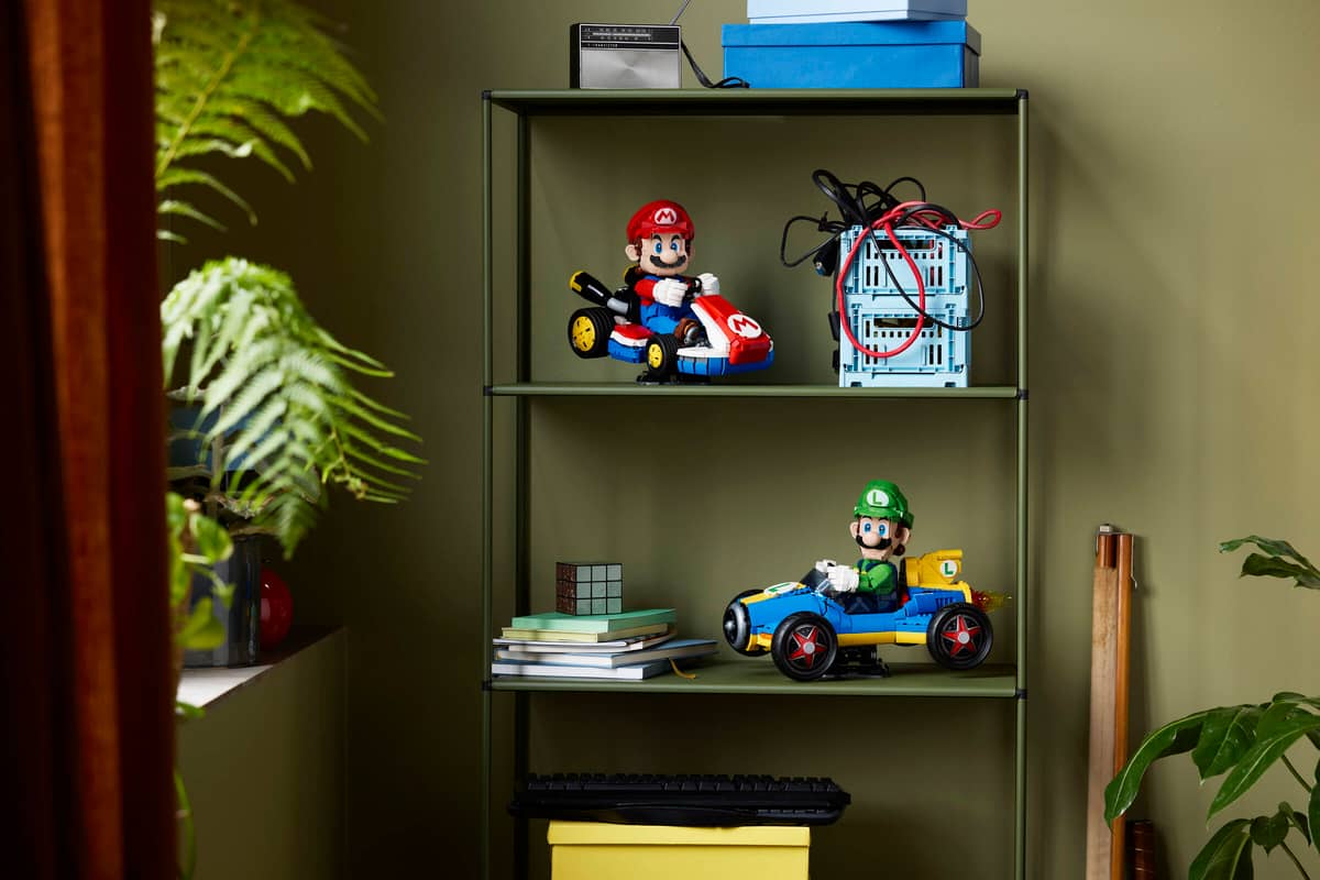 LEGO® Super Mario™ Kart Luigi & Mach 8 (72050)