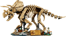 LEGO® Jurassic World Dinosaur Fossils: Triceratops (77985)