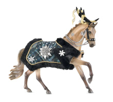 Highlander 2023 Holiday Horse